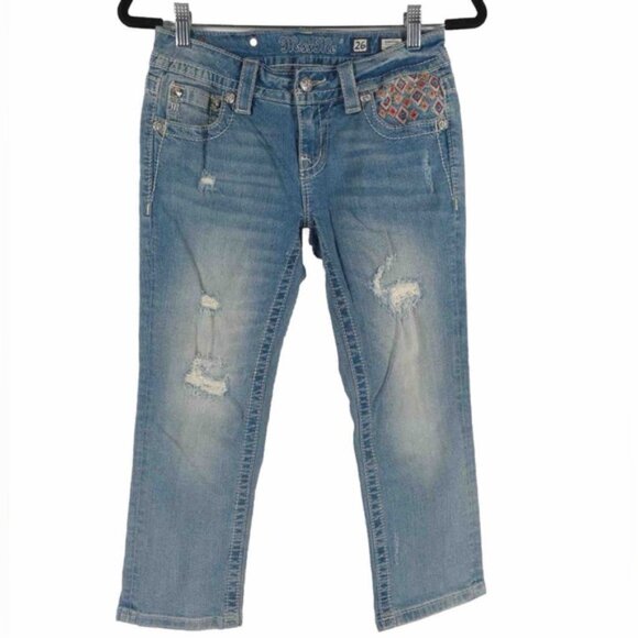 Miss Me Jeans SIGNATURE CUFFED CAPRI Crop Distressed Embroidered JP8229P Size 26 - Picture 1 of 16